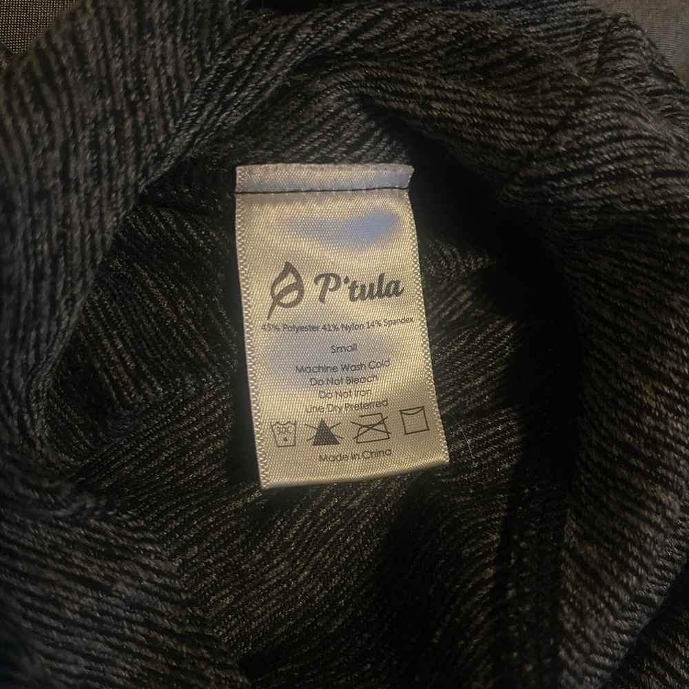 Gray Women's High-Waisted Leggings - Picture 4 of 4